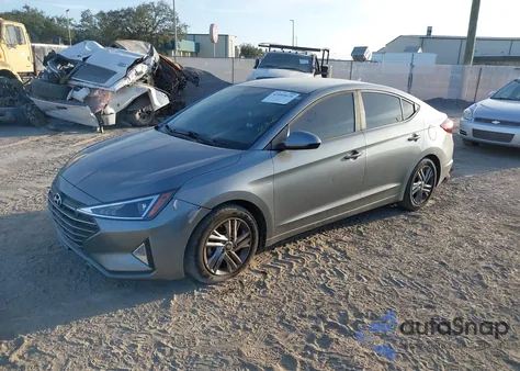 2019 Hyundai Elantra Sel z USA, uszkodzony, nr VIN KMHD84LF7KU743151